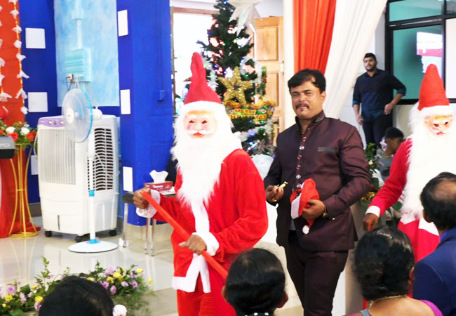 Grace Ministry Celebrates Christmas 2022 with grandeur at Prayer Centre in Valachil, Mangalore on Dec 16, Friday 2020. People from different parts of Karnataka joined the Christmas prayer service in thanking Lord Jesus Christ.